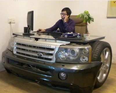 в офисе Range Rover.png