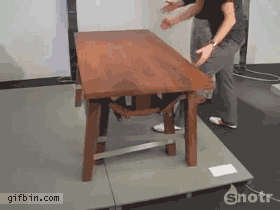 Самопередвигающийся стол.gif