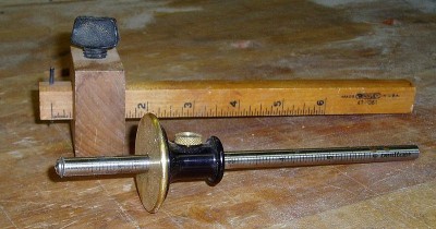 800px-Marking_gauges.jpg