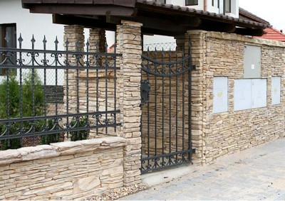 06-005.jpg