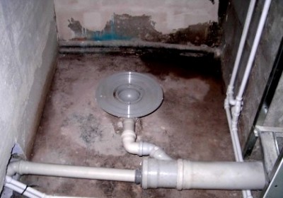 zapomnite--vse-soedineniya-kanalizatsionnoy-truby-dolzhny-byt-germetichno-zakrepleny.jpg (48.8 КБ) 2770 просмотров zapomnite--vse-soedineniya-kanalizatsionnoy-truby-dolzhny-byt-germetichno-zakrepleny.jpg