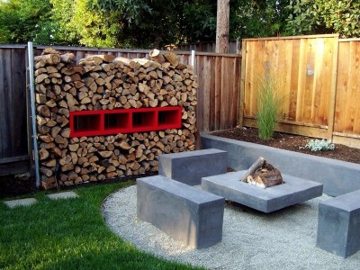 Backyard-Fire-pit-with-wood.jpg