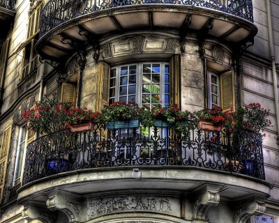 french_balcony_design_decoration.jpg