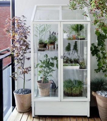 Балкон - шкаф для цветов.JPG