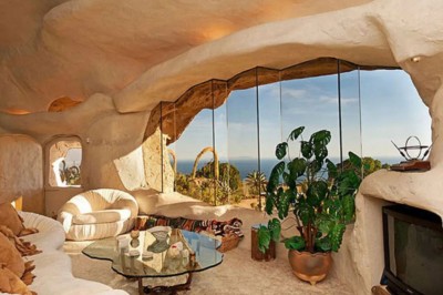 flintstone house 2.JPG