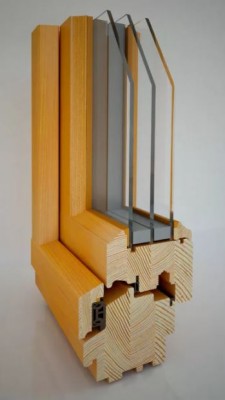 деревянное окно с уплотнителем.JPG