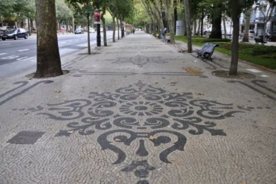 Тротуарная плитка в Лиссабоне.JPG