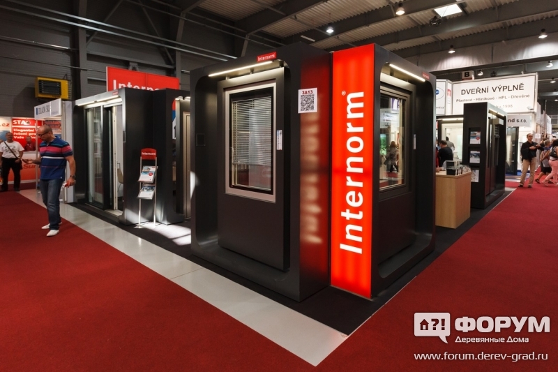 Стенд компании Internorm