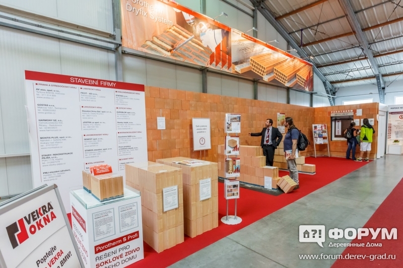 Стенд кирпичной компании Protherm