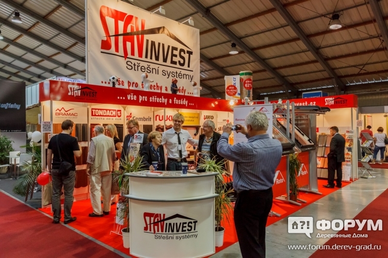 Стенд компании Stavinvest - покрытие для крыш, фасадов и окна для крыш