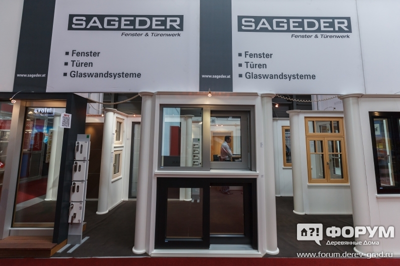 Стенд компании Sageder и образцы продукции