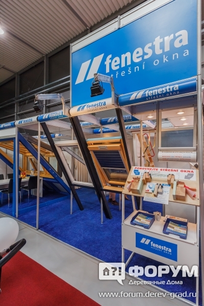 Стенд компании Feenestra окна для крыш