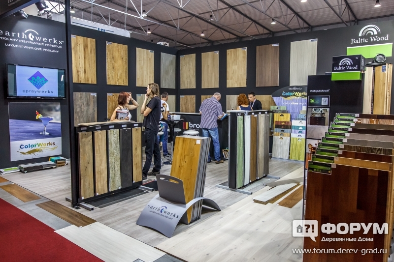 Стенд компании Baltic Wood  - виниловые напольные покрытия