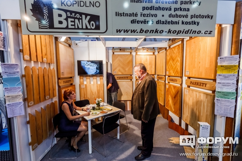 Стенд компании Benko-Kapidlo - деревянный паркет, панели для пола, пол из чистого дерева