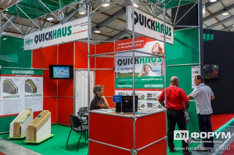 Стенд строительной компании Quick Haus