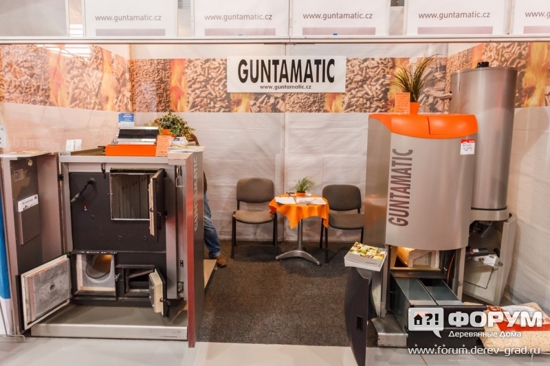 Стенд компании Guntamatic автоматические отопительные котлы