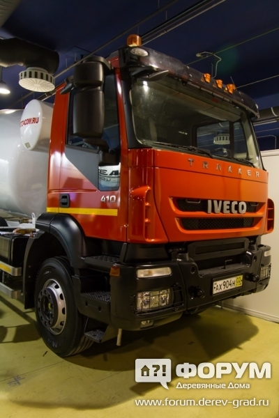 Автобетоносмеситель Iveco Trakker 410