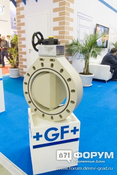 Образец на стенде +GF+