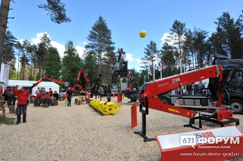 Стенд компании Хиаб (Hiab)