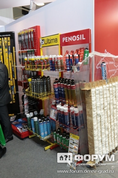 Фото монтажной пены PENOSIL
