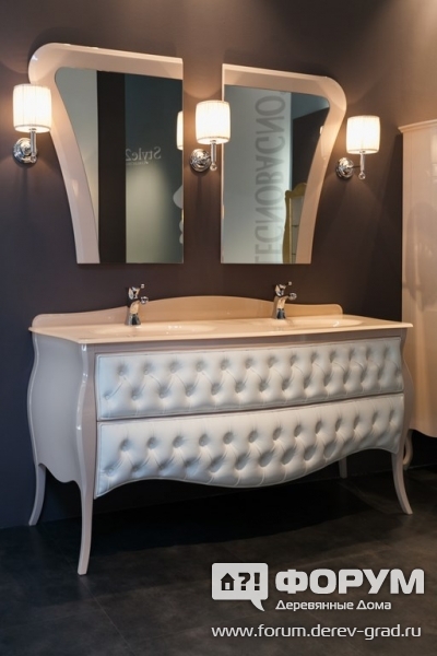 Legnobagno - зеркала и тумба с двумя встроенными мойками.