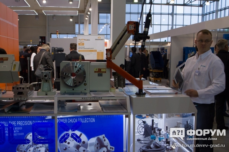 Образцы продукции на стенде ПРОМОЙЛ. Вид-2