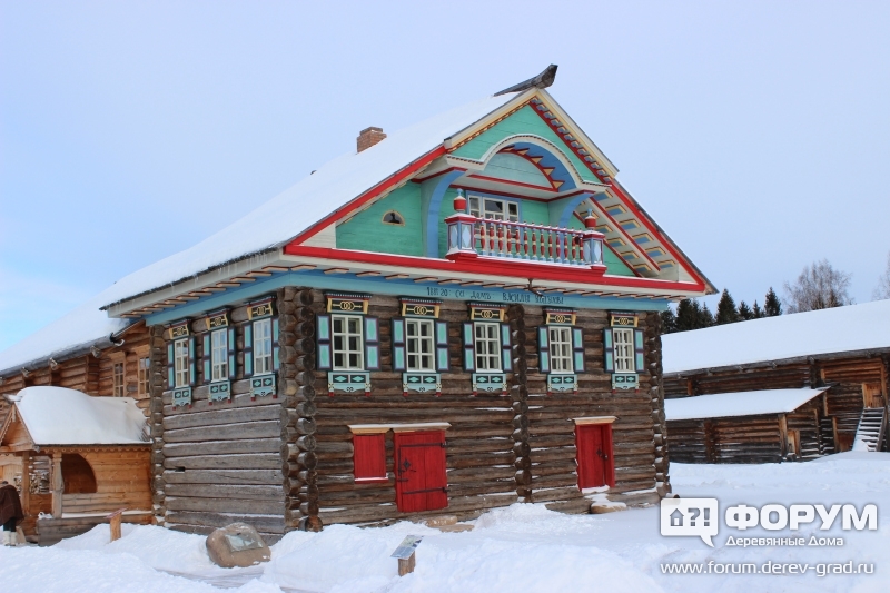 Нарядный деревенский дом