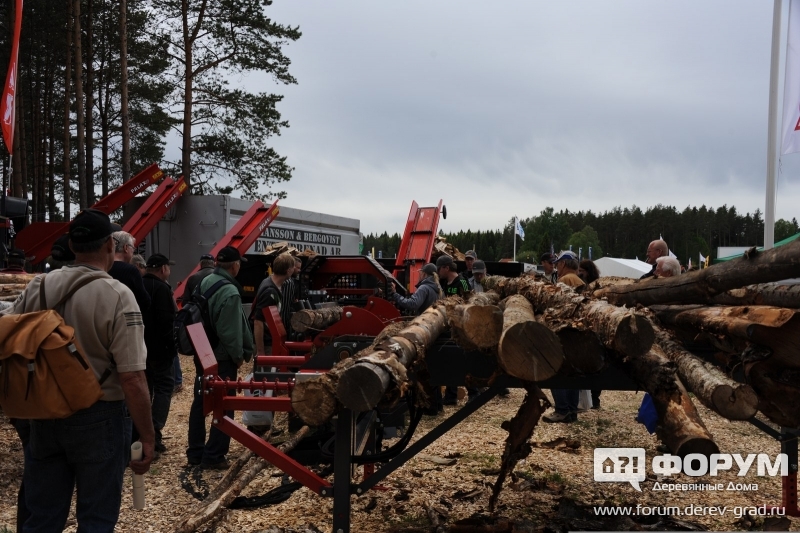 Демонстрация дровокола
