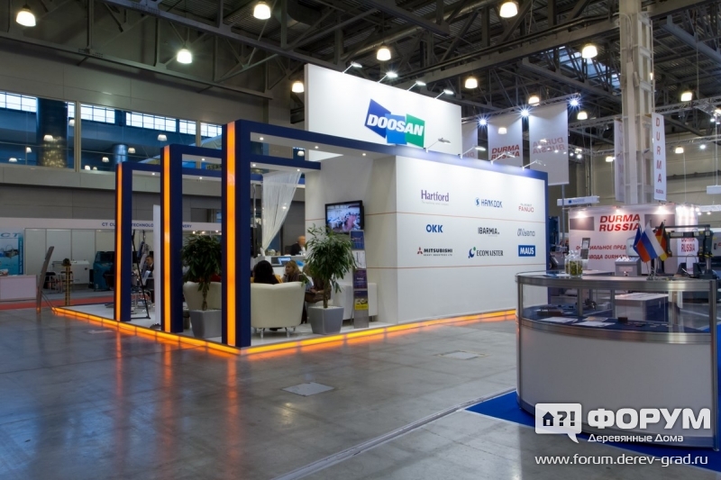 Стенд компании DOOSAN