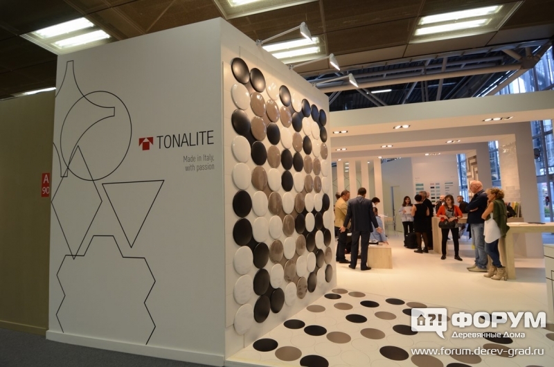 Стенд компании Тоналите (Tonalite)