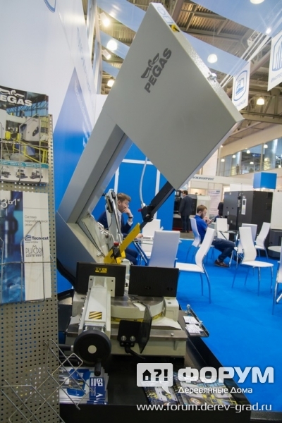 Гравитационный ленточнопильный станок 300х320 GH-LR