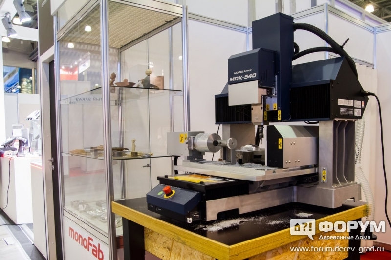 Фрезерный станок Roland MDX-540