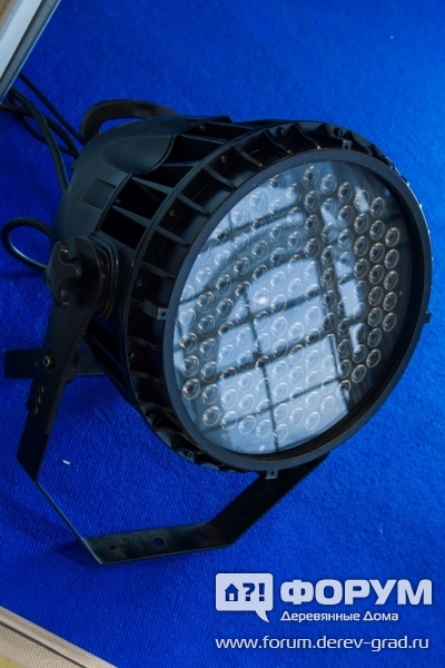 Светодиодный прожектор LWT-D9003 RGB
