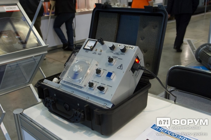 Инвертор HITACHI NE-S1 (2)