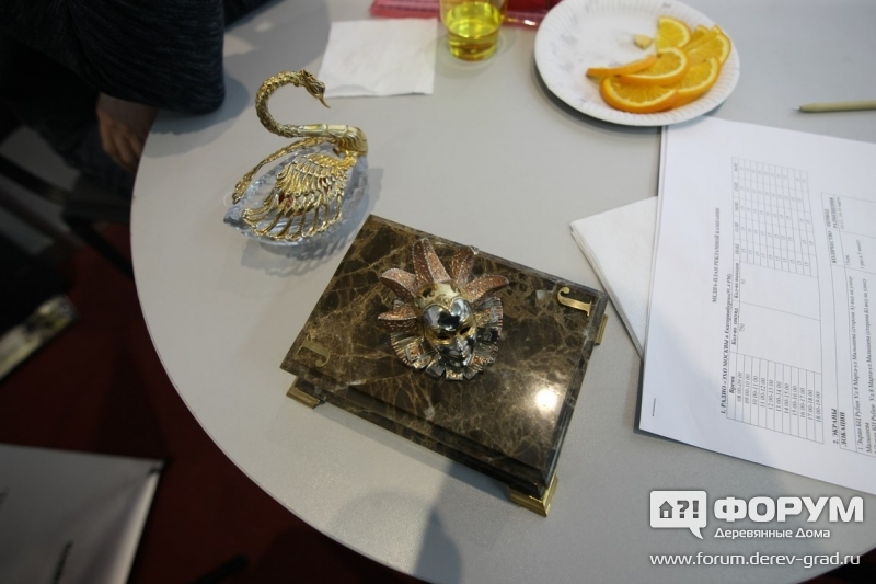 Декоративные изделия из камня от компании Колгамрамор