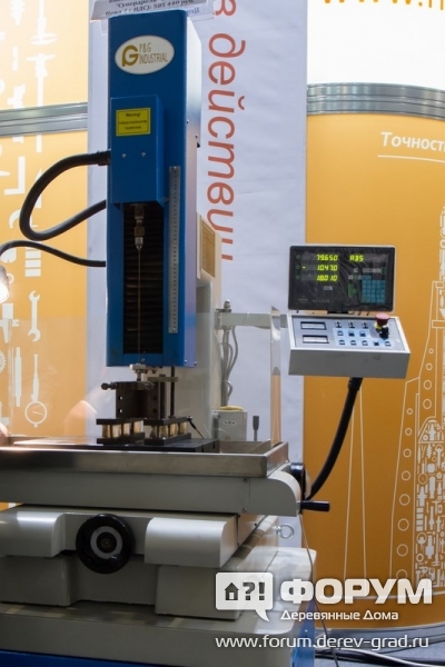 Электроэрозионный высокоскоростной станок «Супердрель» DS703Z (2)