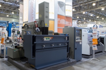 Электроэрозионный прошивной станок с ЧПУ CNC-460G120A (3)