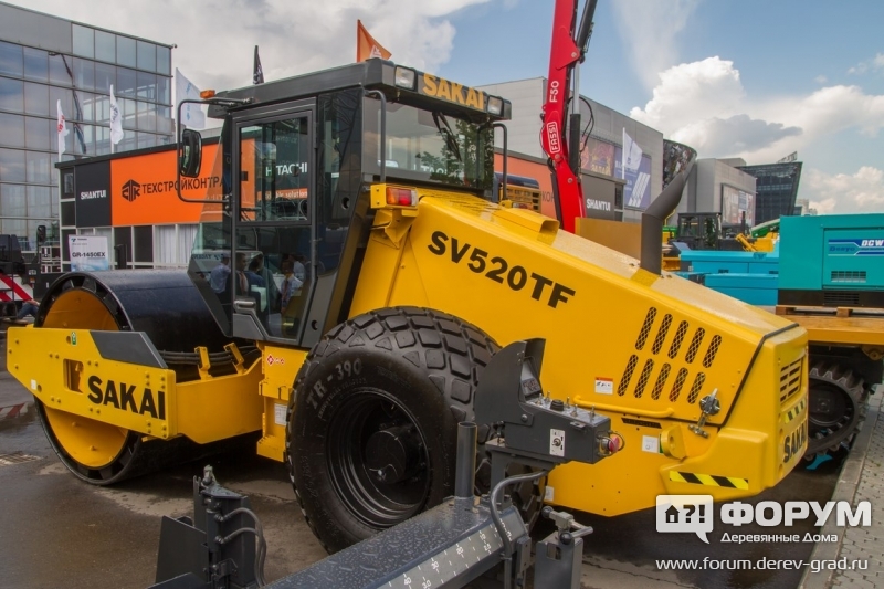 Грунтовой каток "Sakai SV 512TF" (Сакай SV 512TF)