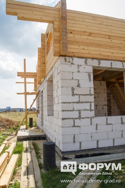 Комбинированный дом компании Норд Хаус (Nord house)