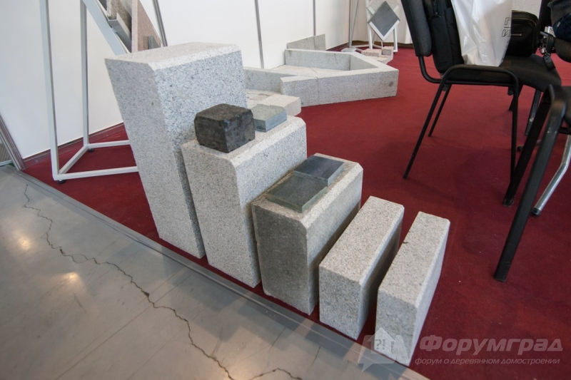 Бордюры из гранита предлагает компания Гранит-Инвест