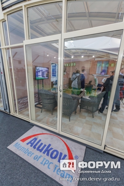 0160 Пример двери компании Alukov