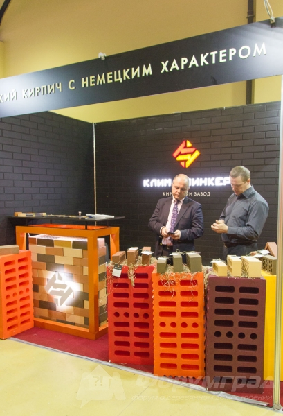 Разнообразные образцы керамического кирпича компании Клим Клинкер