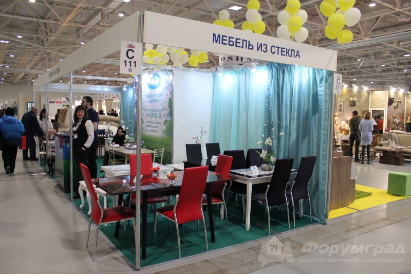 Красивая воронежская мебель из стекла на выставке UMIDS 2018