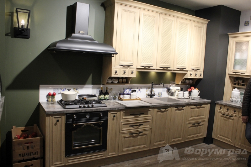Прочный кухонный гарнтитур мебельной фабрики LORENA (ЛОРЕНА)