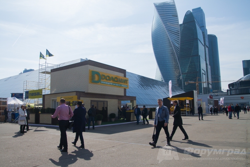 Объемный стенд фасадного сайдинга компании "DОЛОМИТ"