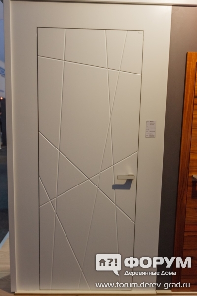 0228 Дизайнерская дверь компании Simbera
