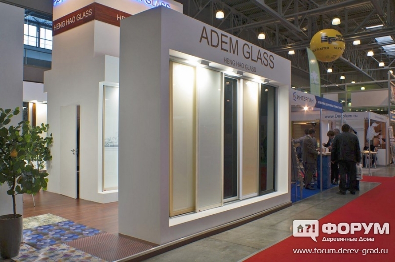 Образцы стекла с рисунком китайской компании "Shanghai Henghao Glass Technology"