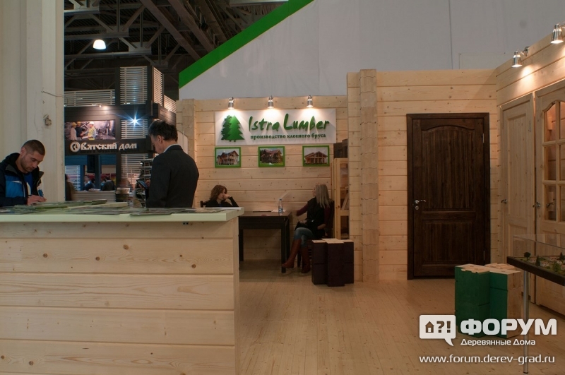 Стенд компании "Istra Lumber"