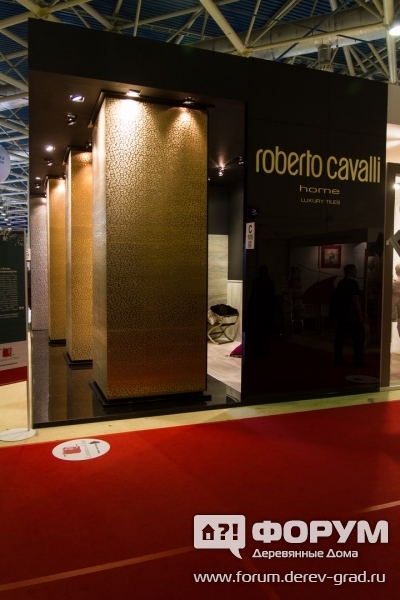 Павильон компании Roberto Cavalli