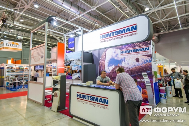 HUNTSMAN - производство различных видов химической продукции (полиуретаны, красители, полимеры и др.) - стенд компании